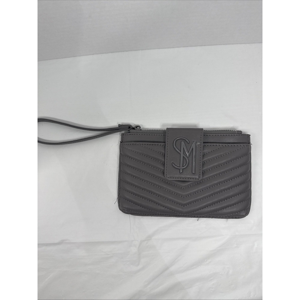 STEVE MADDEN Gray Quilted Wristlet Clutch Wallet Pre-Owned Excellent